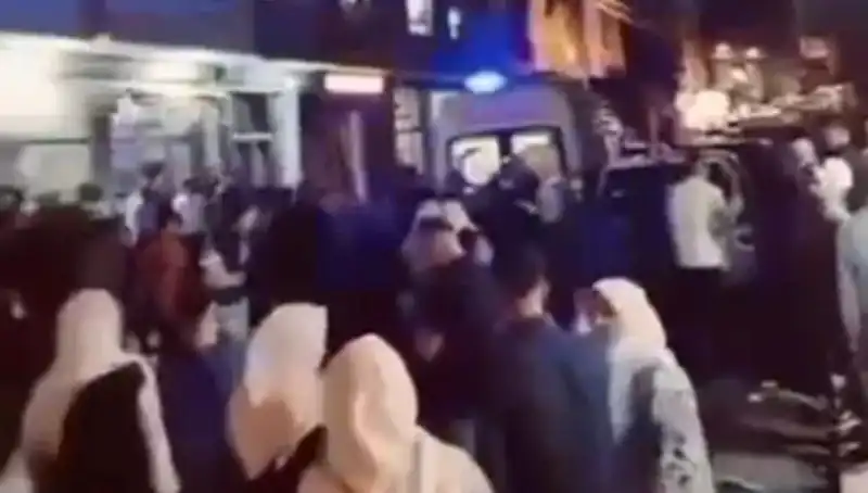Balkondan Düşen 14 Yaşındaki Kader'in Hayati Tehlikesi Sürüyor