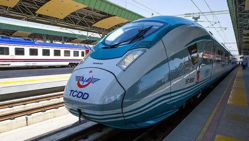 Türkiye Cumhuriyeti Devlet Demiryolları Tren Makinisti Alımı: Her Şey Burada!