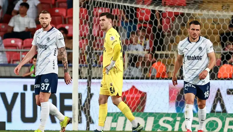 Fenerbahçe'nin Tarihi Yenilgisi: Taraftar Şokta