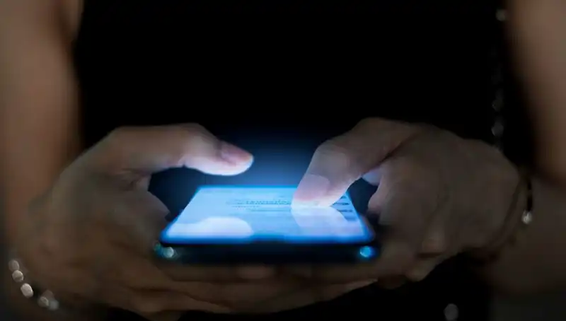 Narsisizm Belirtileri: Telefon Alışkanlığı ile Ne İlişkisi Var?