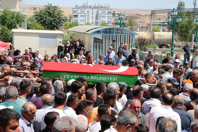MHP’li Belediye Başkanının Son Yolculuğunda Duygu Dolu Anlar