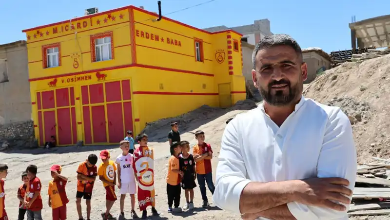 Fanatik Taraftar, Evinin Dış Ceresine Icardi'nin Ardından Osimhen'i Yazdırdı