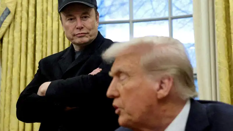 Elon Musk'ın Sürpriz Kararı: Trump Kabinesinden Neden Ayrıldı?