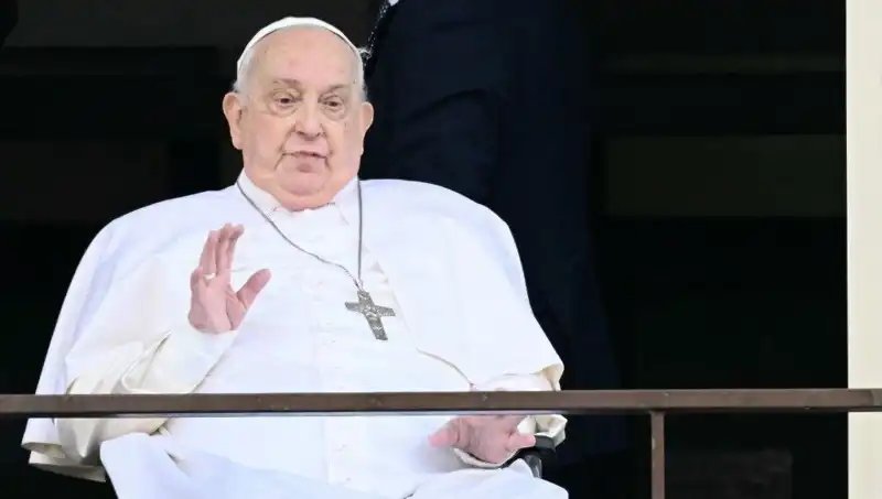 Papa Francis, Hastaneden Sonra İlk Görüntüsünü Paylaştı: Sağlığıyla İlgili Tüm Detaylar