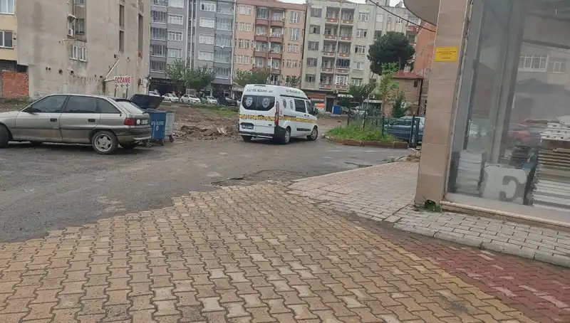 Düşen Kadının Dramı: 4. Kattan Düşüşü Sonrası Hastane Çıkışı Bekleniyor