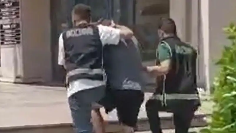 Sahte Dolaşım: Turist, Yanlış Para ile Alışveriş Yaptığı İçin Sınır Dışı Edildi