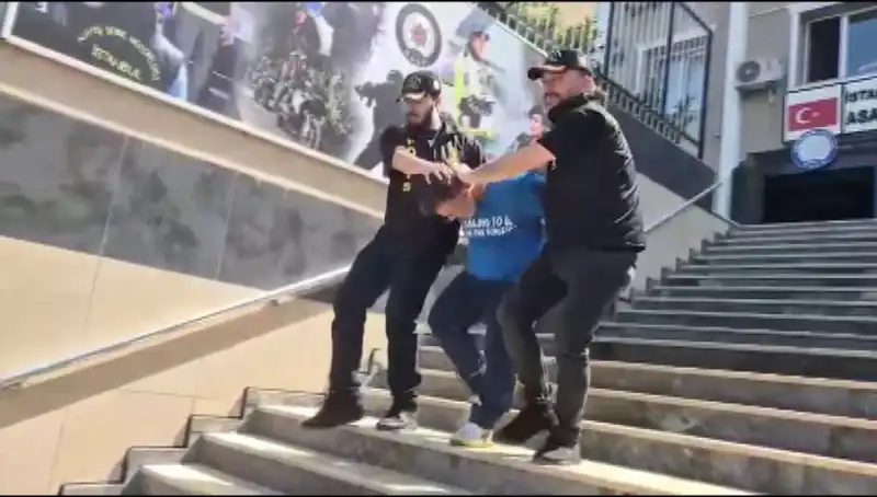 Ümraniye'de Gasp Çetesi: 600 Bin Liralık Hırsızlık ve Sinematik Takip