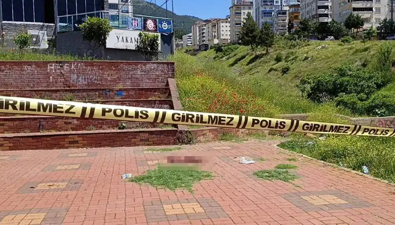 Kahramanmaraş'ta Bıçaklı Kavga: Sokaklarda Gerilim Artıyor!