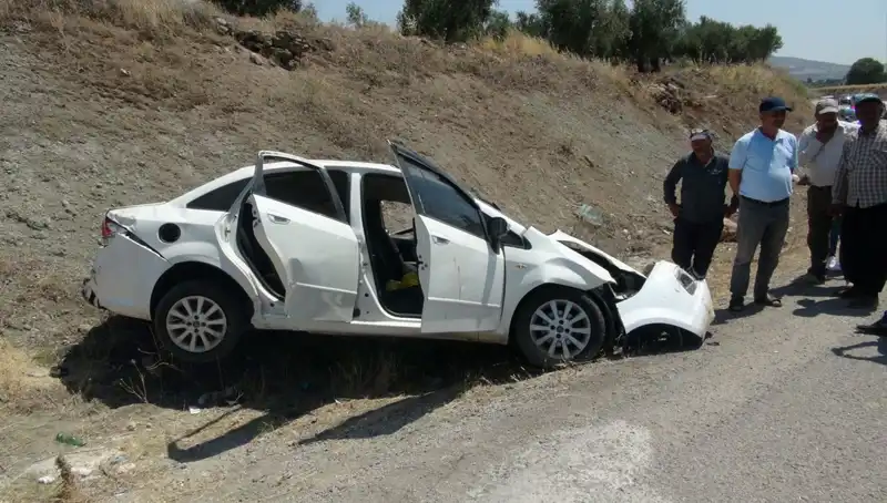 Kilis’te Otomobillerin Çarpışması Sonucu Yaralılar Hastaneye Kaldırıldı