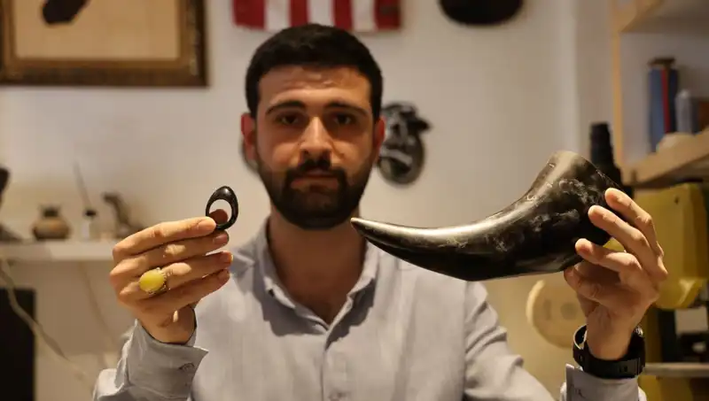 Türk Savaşçıların Tarih Boyu Kullandığı Manda Boynuzu Ekipmanı