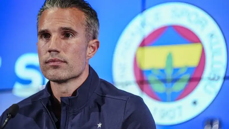 Robin van Persie, Fenerbahçe İle Maç Öncesi Tur Şansını Yüzdeyle Belirledi